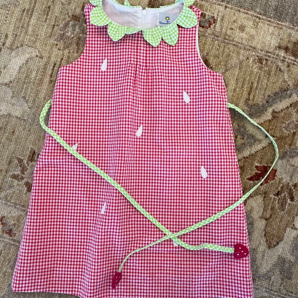 Girls dress